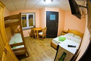 Хостелы Hostel Filip Гданьск Четырехместный номер-3