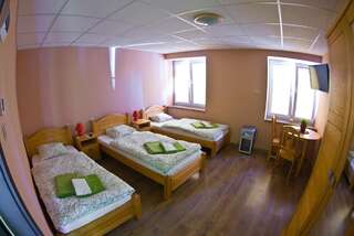 Хостелы Hostel Filip Гданьск Трехместный номер-10